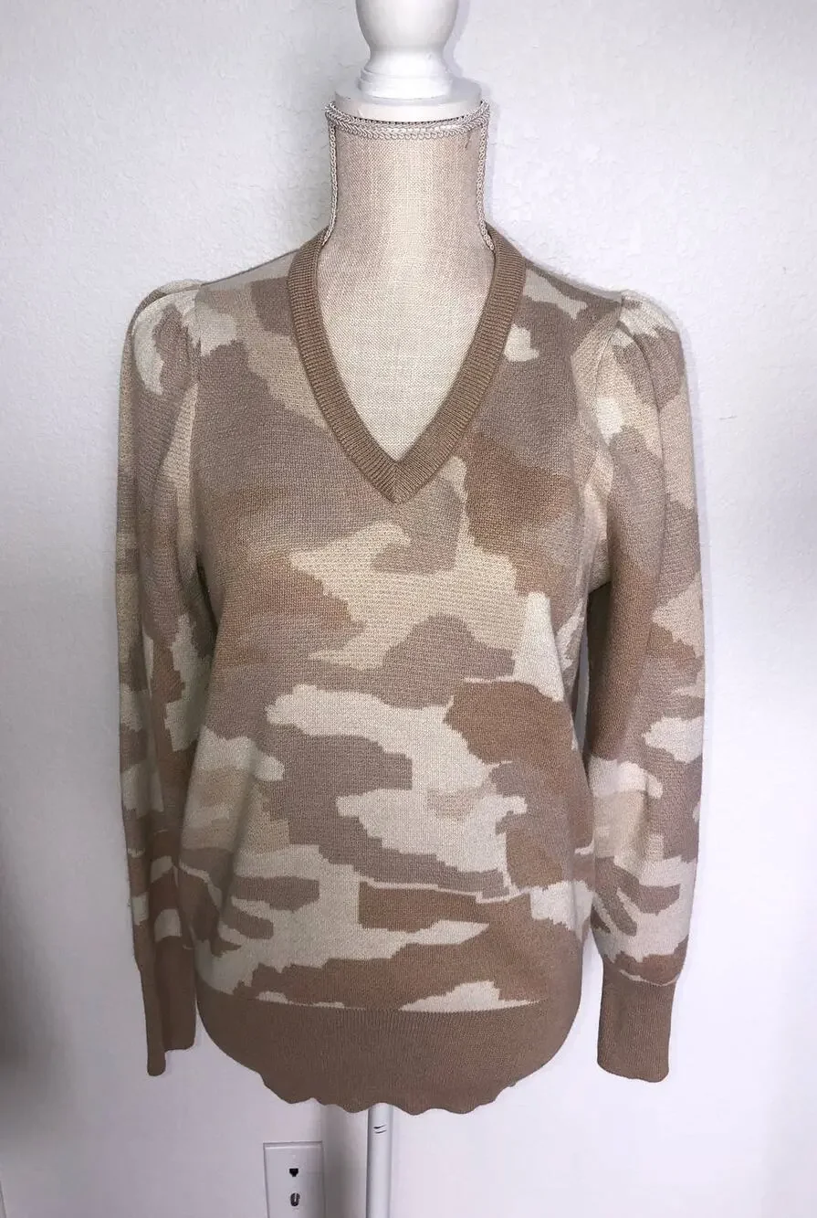 Philosophy Cream and Tan Camo V- Neck Sweater - M